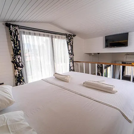 Gorgeous Villa With Private Pool And Terrace Surrounded By Nature In Fethiye 빌라 *